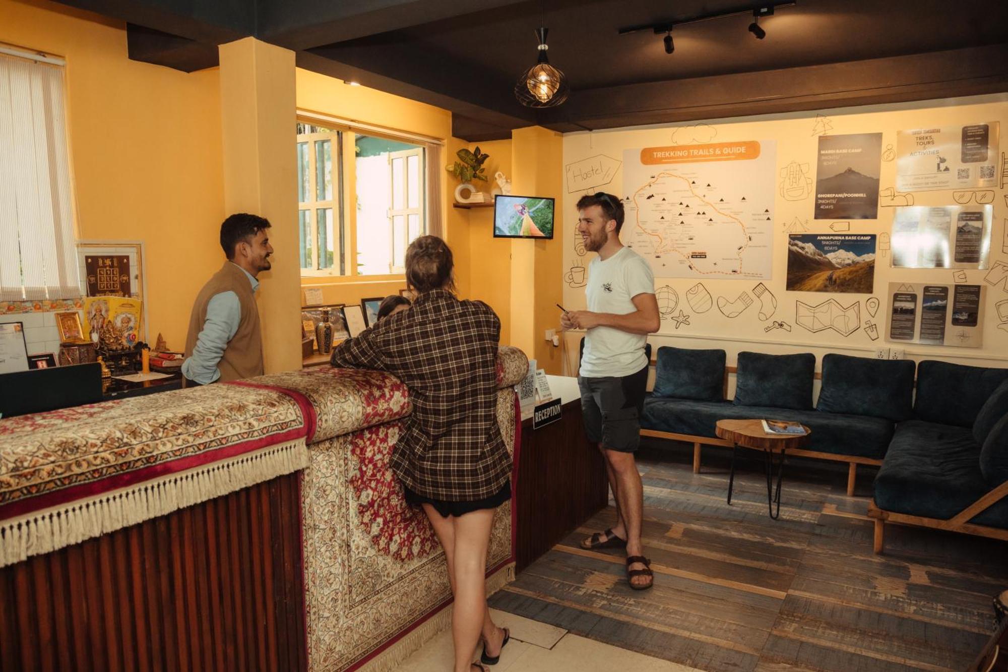 Gaurishankar Backpackers Hostel Pokhara Eksteriør billede