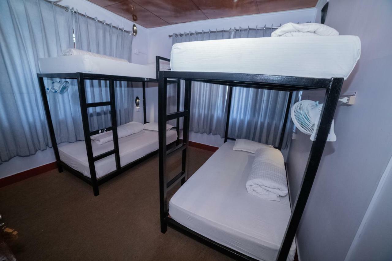 Gaurishankar Backpackers Hostel Pokhara Eksteriør billede