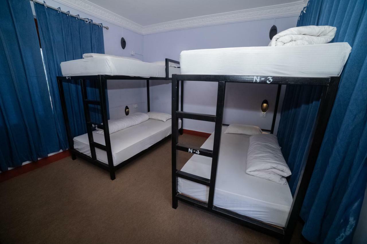 Gaurishankar Backpackers Hostel Pokhara Eksteriør billede