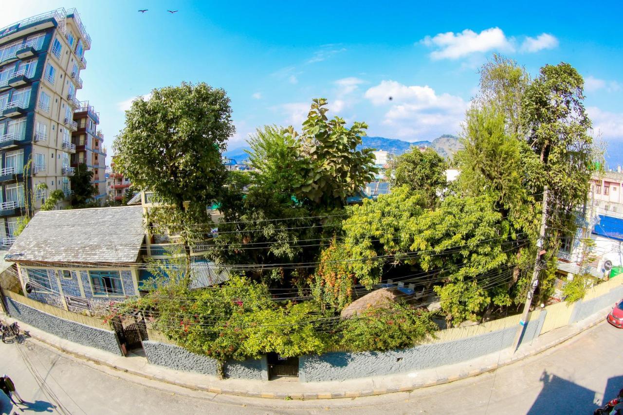 Gaurishankar Backpackers Hostel Pokhara Eksteriør billede